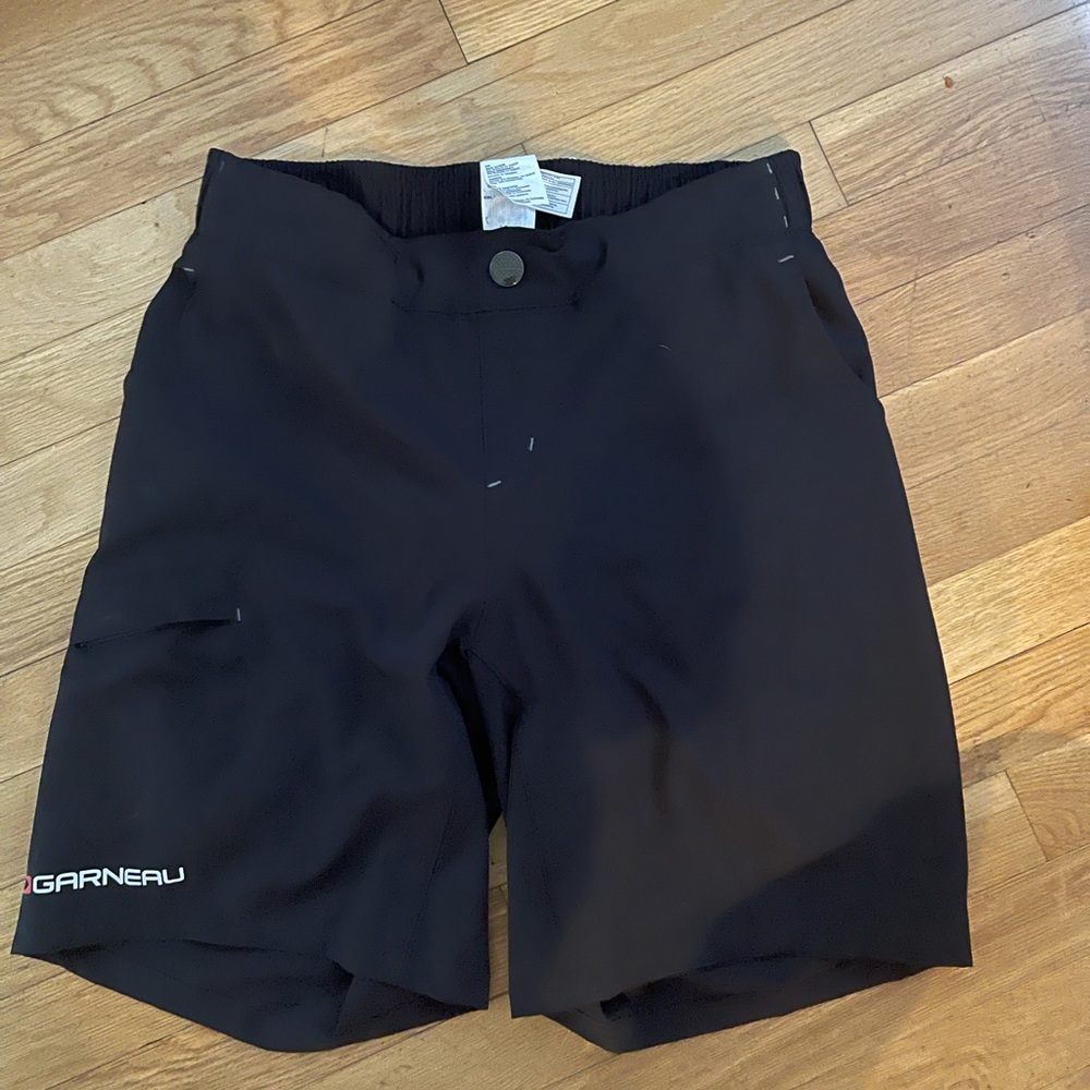 Women’s Garneau padded cycling shorts- brand new